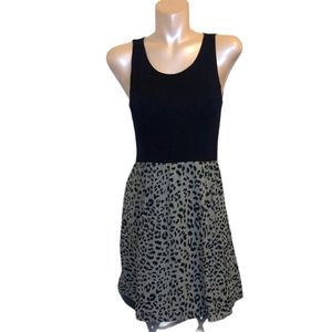 APT. 9 BLACK/GREEN CHEETAH BOTTOM DRESS MEDIUM